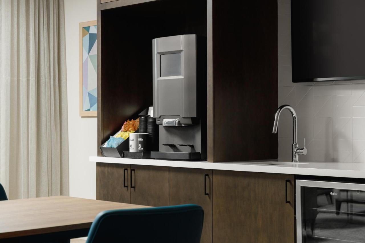 Waterwalk Extended Stay By Wyndham Jacksonville Deerwood Pk Экстерьер фото